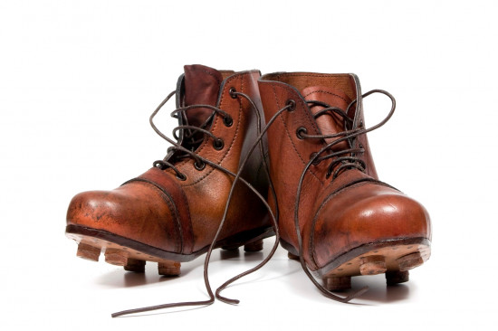 botas de futbol antiguas.jpeg